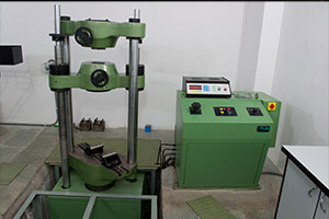 universal-testing-machine